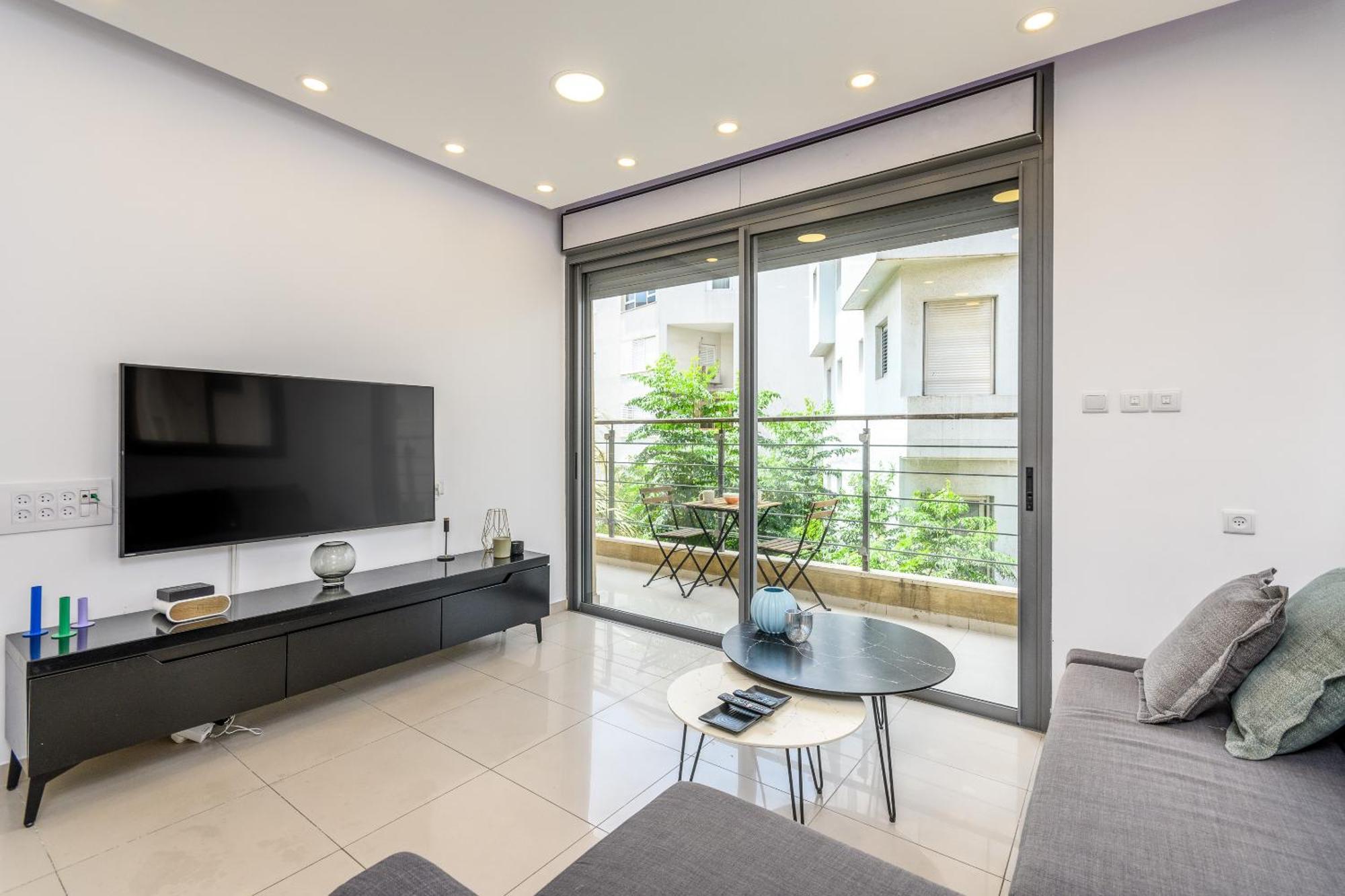 Very Nice 1 Bdr Apartment 2 Min From The Beach ! Тел Авив Екстериор снимка